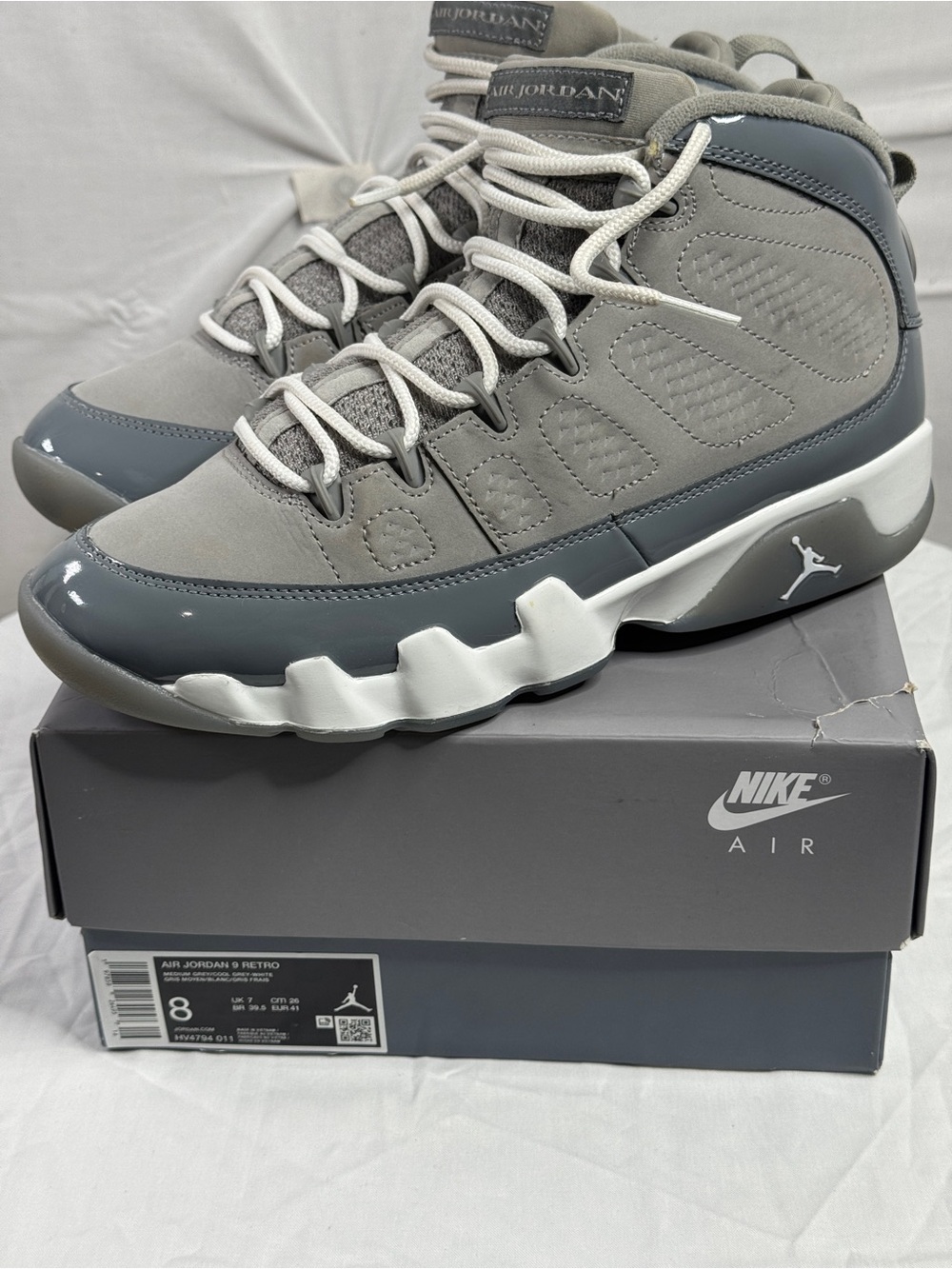 ir Jordan 9 Retro Cool Grey
Size 7Y